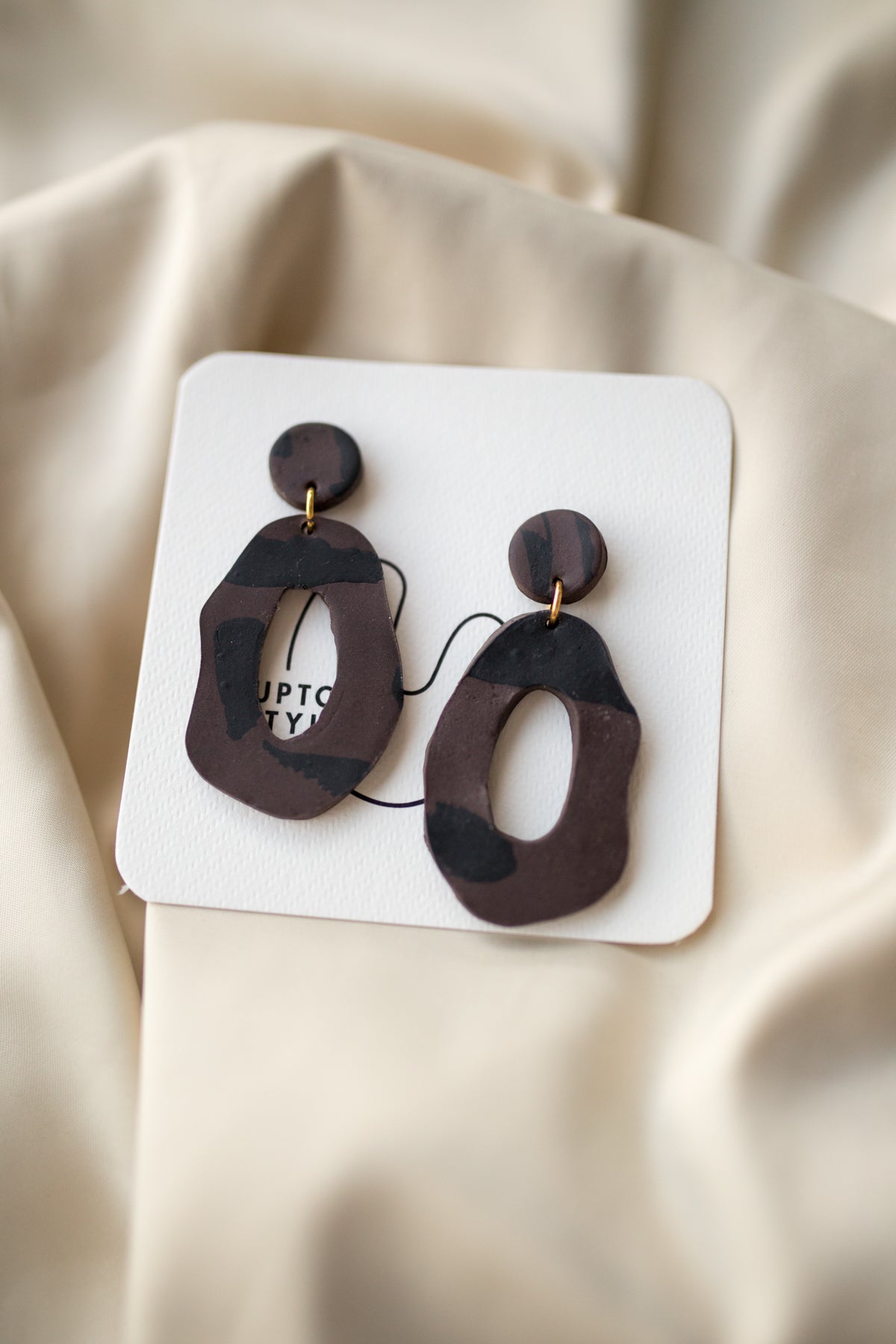 Adria - Barna fülbevaló | Uptostyle Handmade